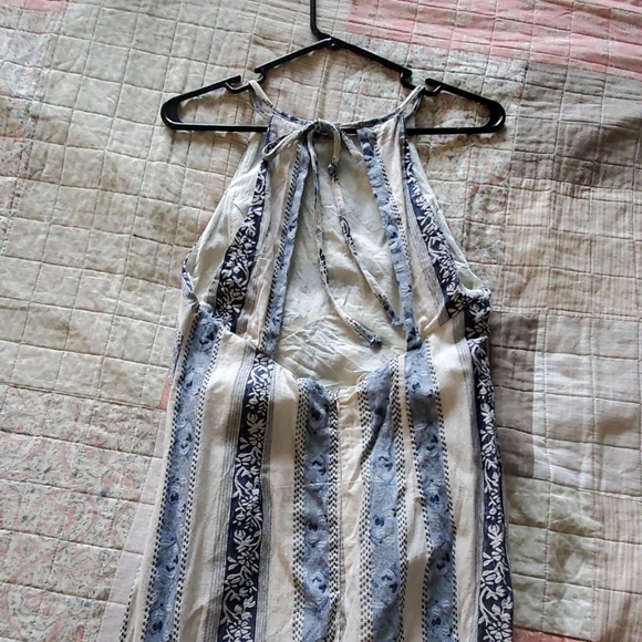 blue and cream halter open back dress - Picture 2 of 4